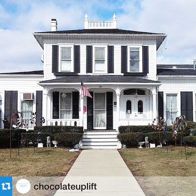 The Little Traveler - Instagram User @Chocolateuplift